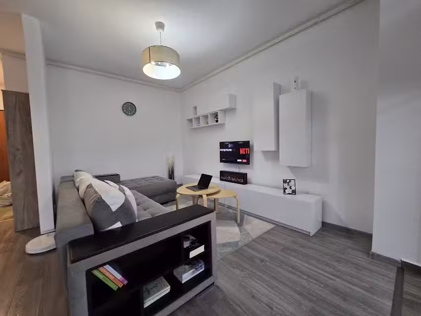 Апартман &bdquo;Солар 48&ldquo;