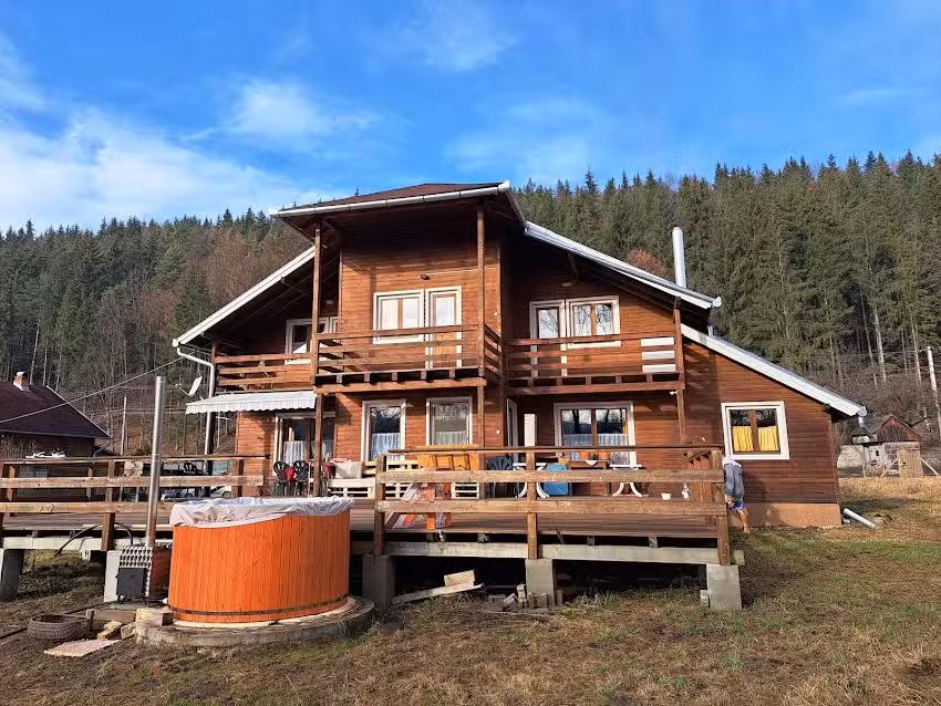 &Aacute;rikas H&uuml;tte