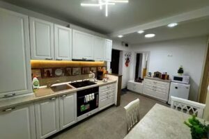 Стан на булевару