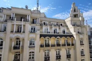 Boldog Sz&aacute;ll&aacute;s