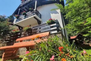 Gl&uuml;ckliche Villa