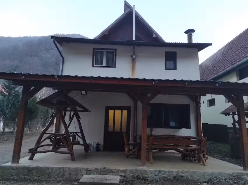 ANDREI H&Aacute;ZIK&Oacute;JA