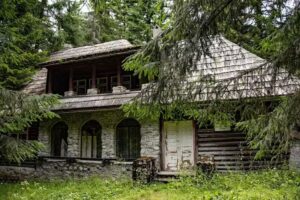 Rotunda Hunting Lodge