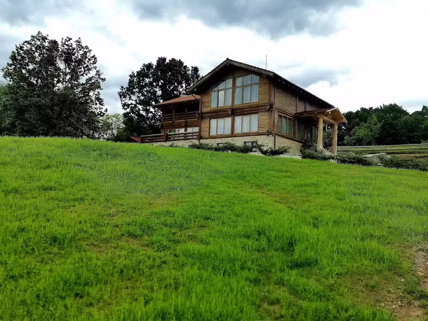 Izvorul Rece Chalet Polovragi