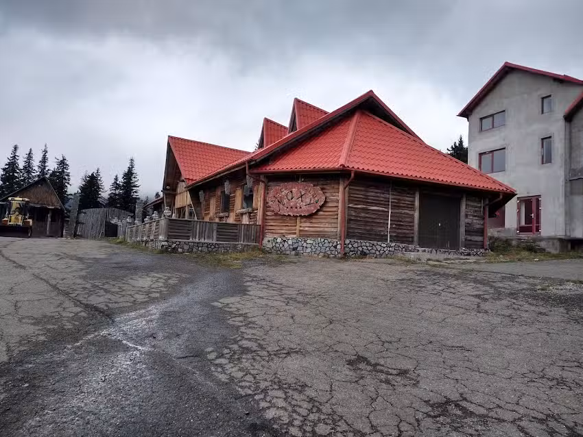 V&ouml;r&ouml;s-hegyi fah&aacute;z
