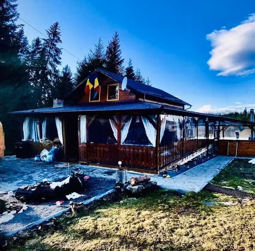 Chalet del rifugio di montagna Belis