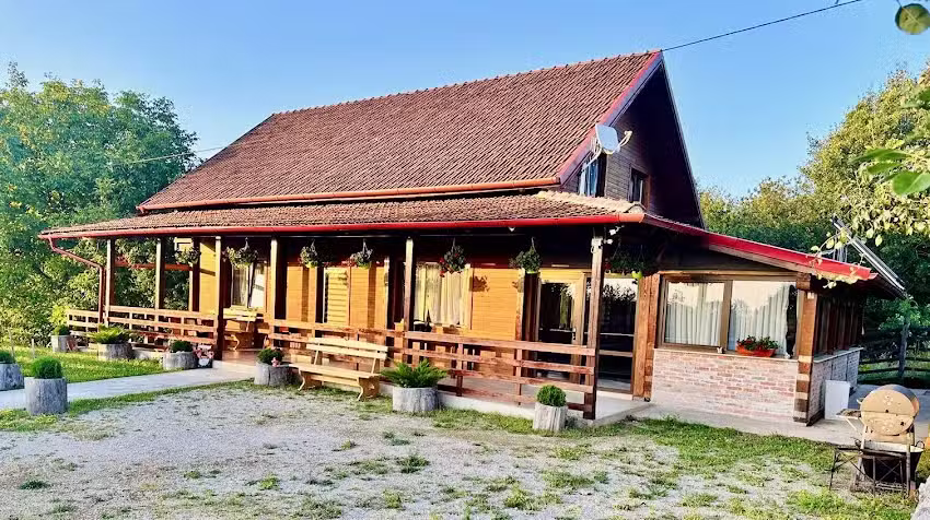 Брвнара Рункури Рошија