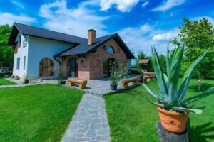 Рустична кућица