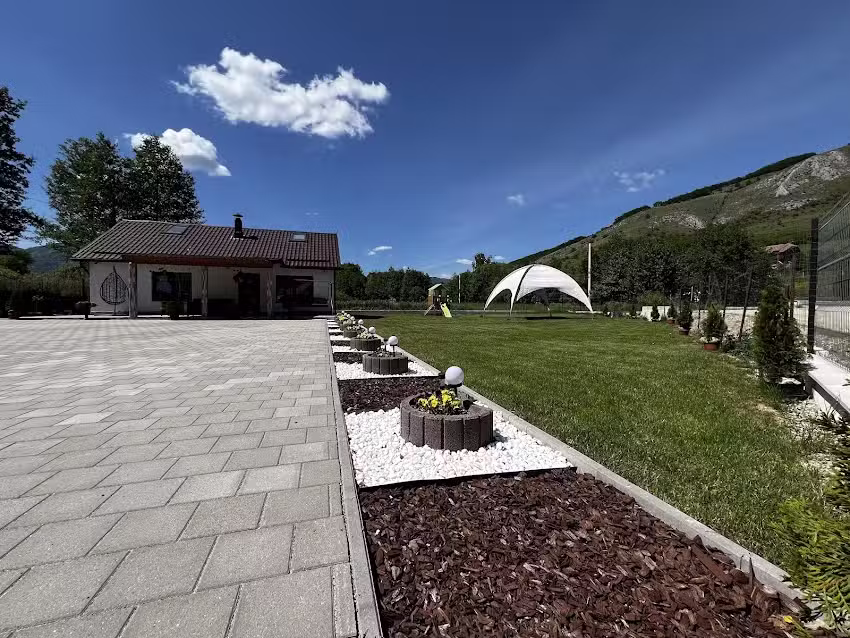 S&icirc;ntoma Cottage