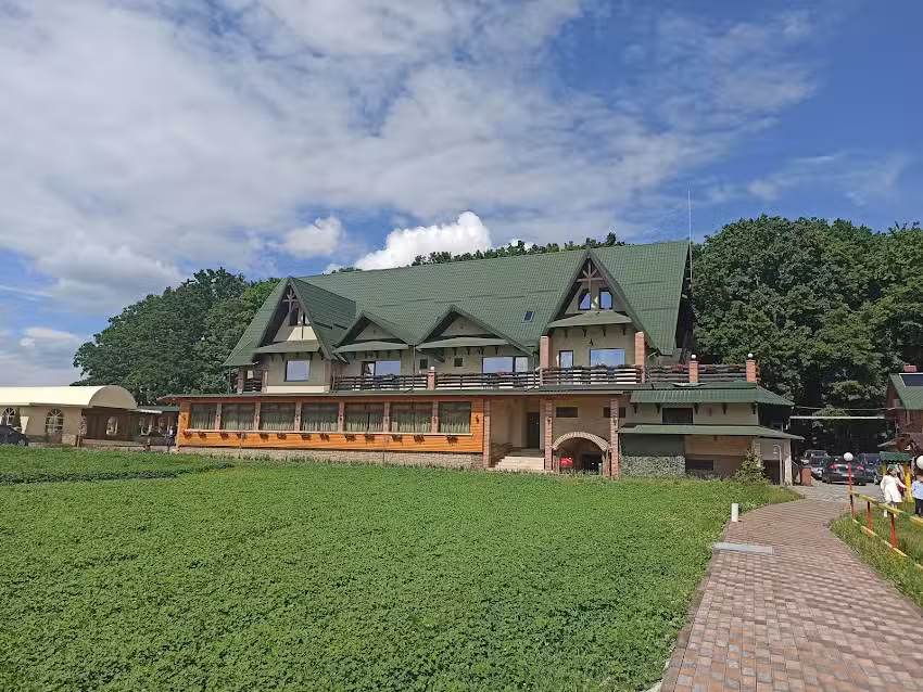 Motca Hunting Lodge