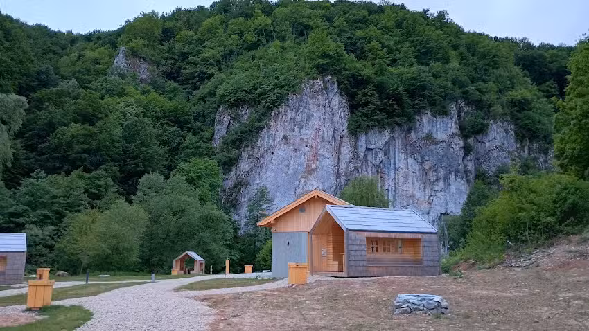 Камповање у пећини Унгур