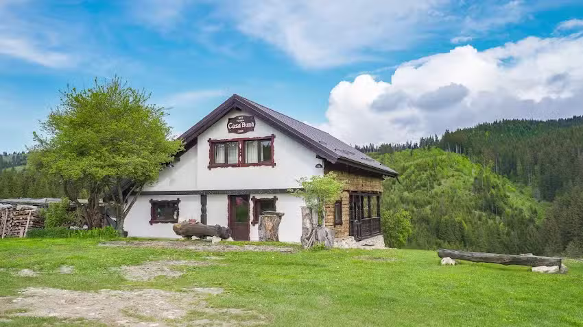 Фондација &bdquo;Добра кућа&ldquo;