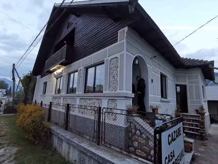 Corbeanu House Corbeni