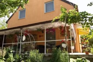 Денијева кућа