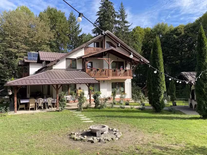 Das Haus unter dem Berg