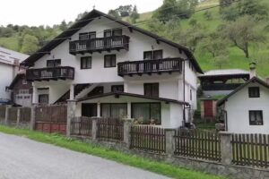 Кућа у шуми