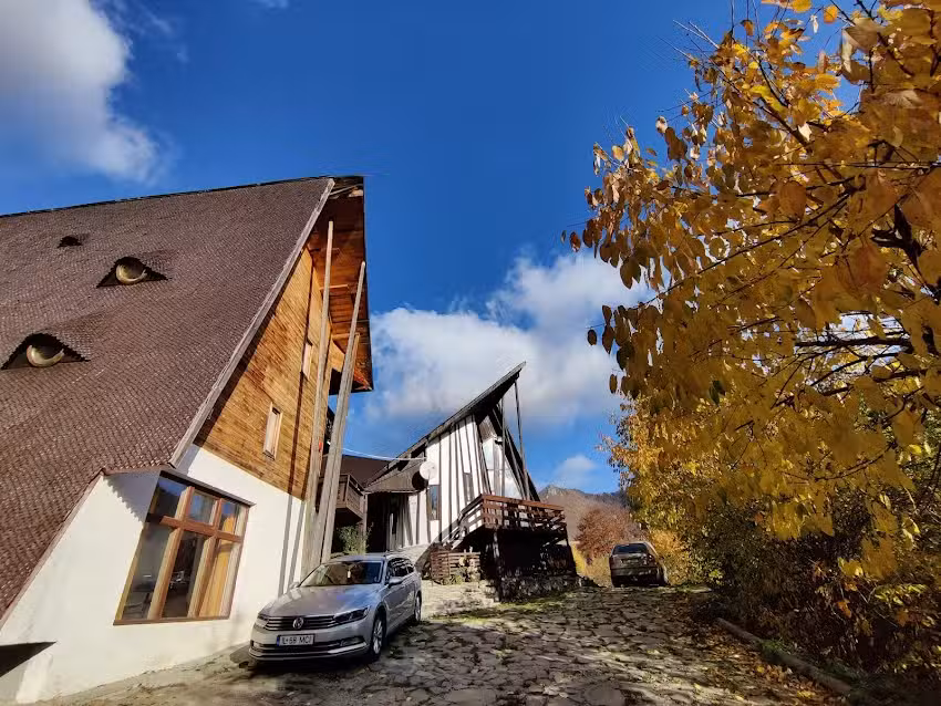 Casa Tisaru