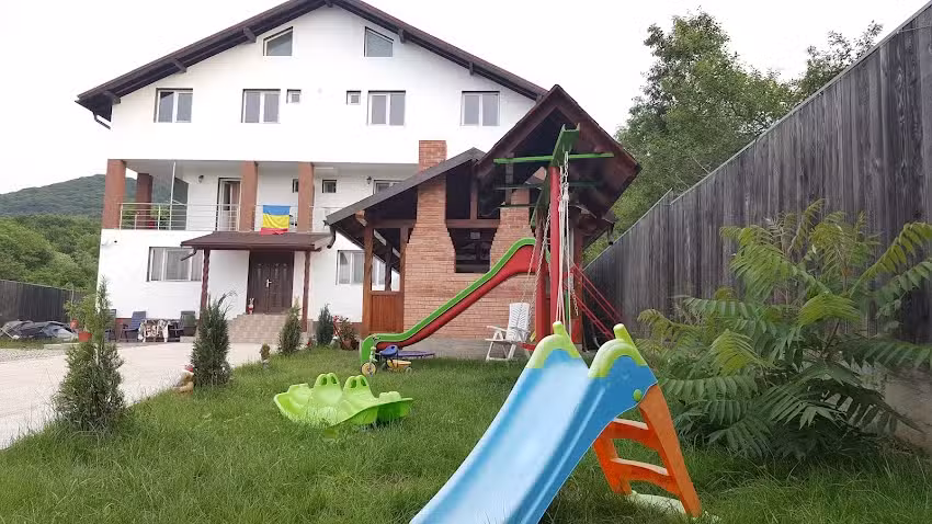 Trache H&aacute;z Calimanesti