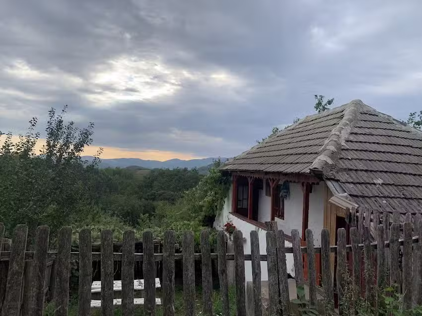 Викендица за баке и деке у Исверни
