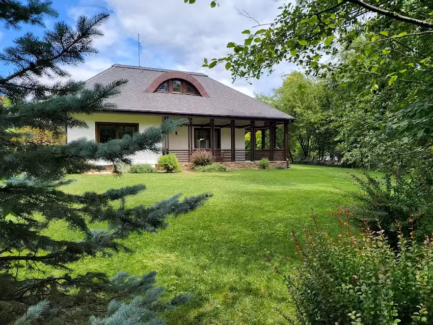 FAH&Aacute;Z KUNYH&Oacute;