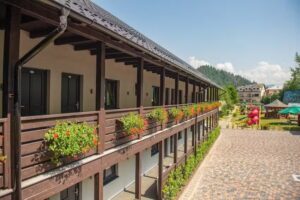 Комплекс Адора