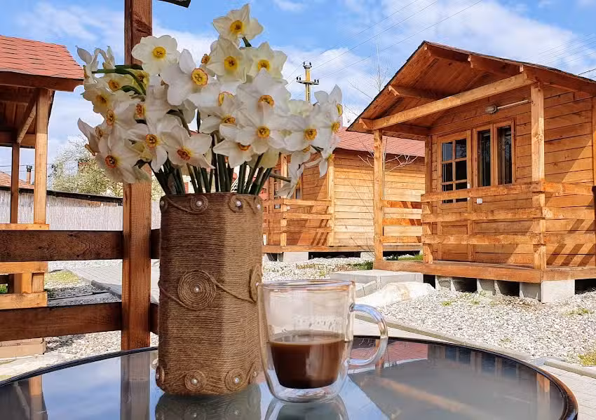 Комплекс &bdquo;Окнеле Мари Котиджс&ldquo;