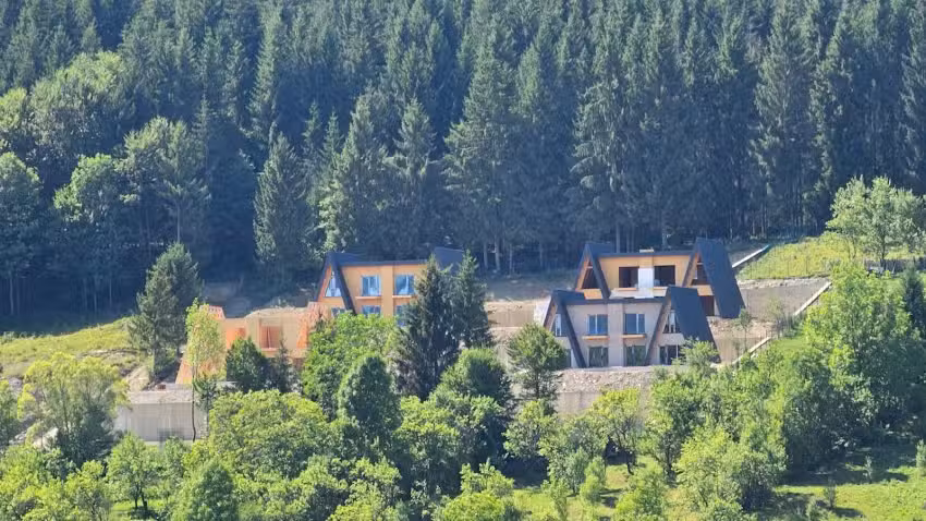 Панорама у долини Дофтанеи