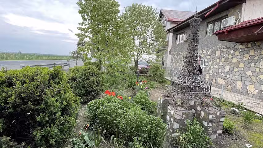 Complex Turistic Racman