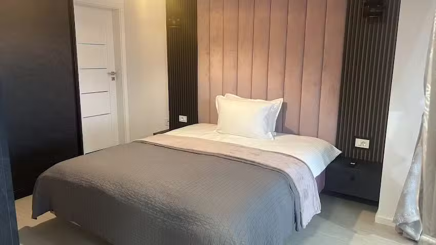 Coquette Studio Panoramic