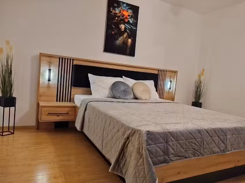 Hangulatos St&uacute;di&oacute;apartman Craiova