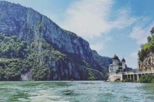 Dunai haj&oacute;&uacute;t