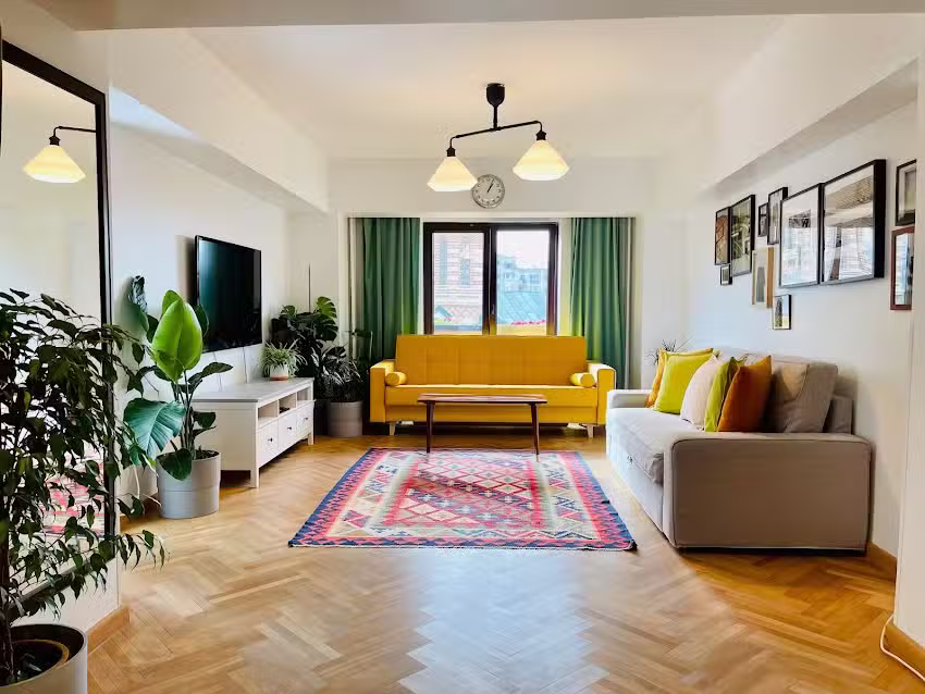 Diana&rsquo;s Flat- Bucharest -Old City