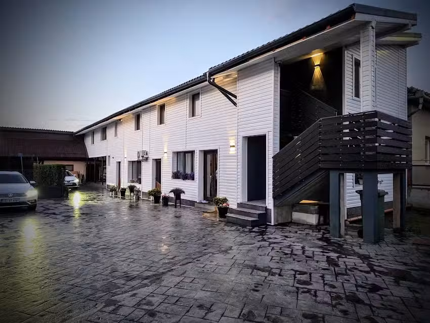 Family House Deva