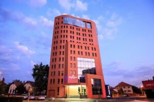 Golden Tulip Ana-torony