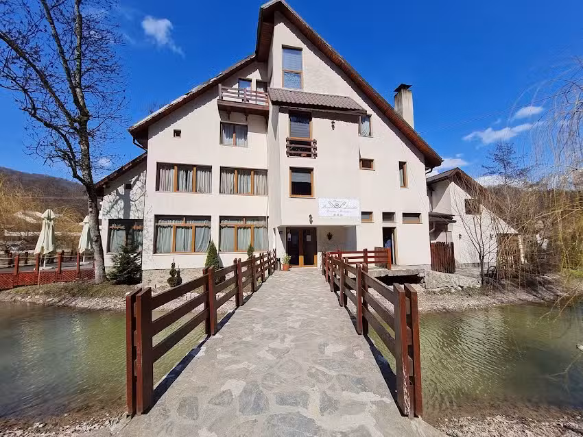 Guest house Lacul Linistit