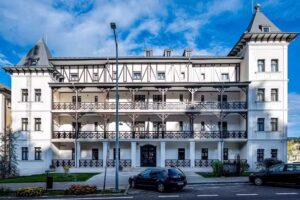 Хотел Каролин