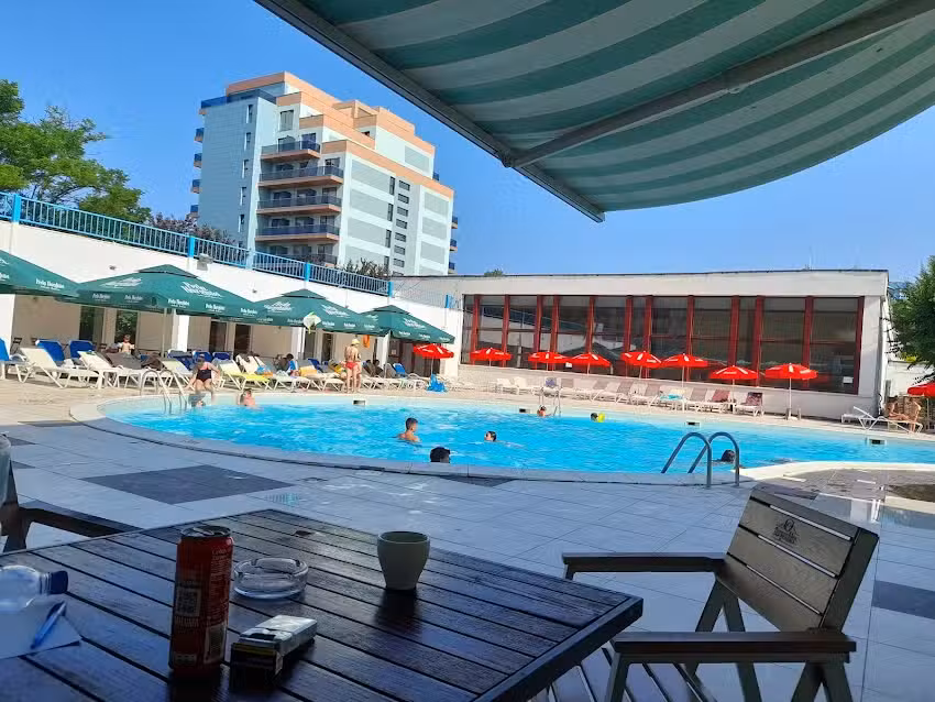 Хотел Флора