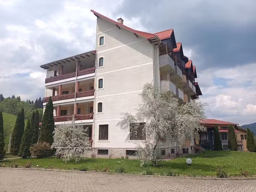 Hotel Șandru