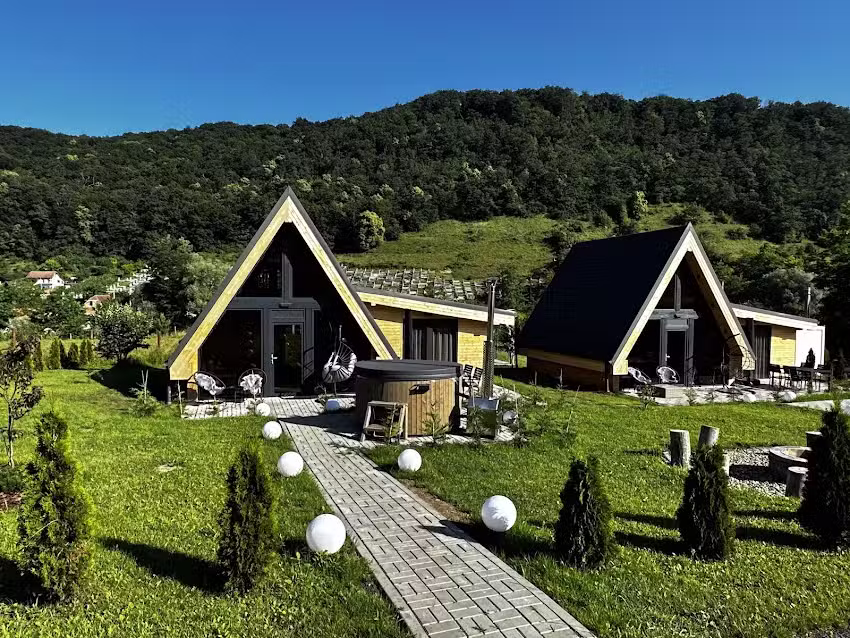 H&aacute;z &Uuml;gyf&eacute;l Kft.