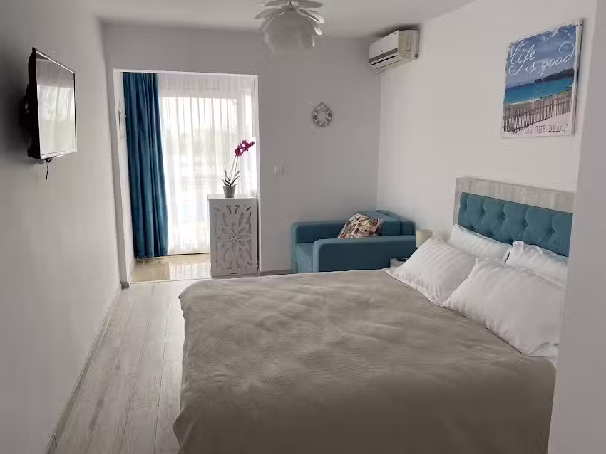 Kallazia Studio Saturn