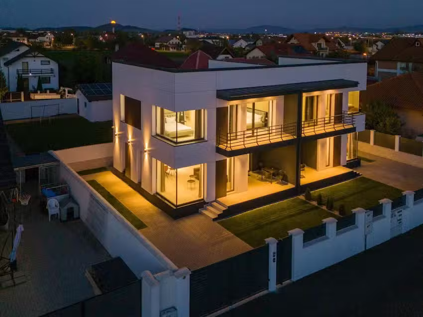 KOA &ndash; F&eacute;szek