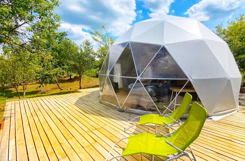 У нас &ndash; В долината