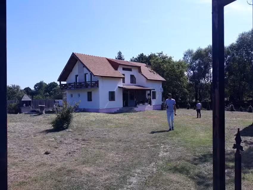 В пъстървовата ферма Черна