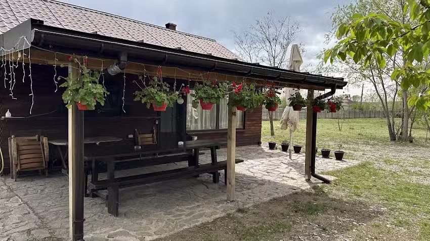 Der See mit der H&uuml;tte
