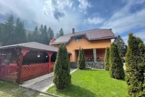 L&aacute;z&aacute;r panzi&oacute;