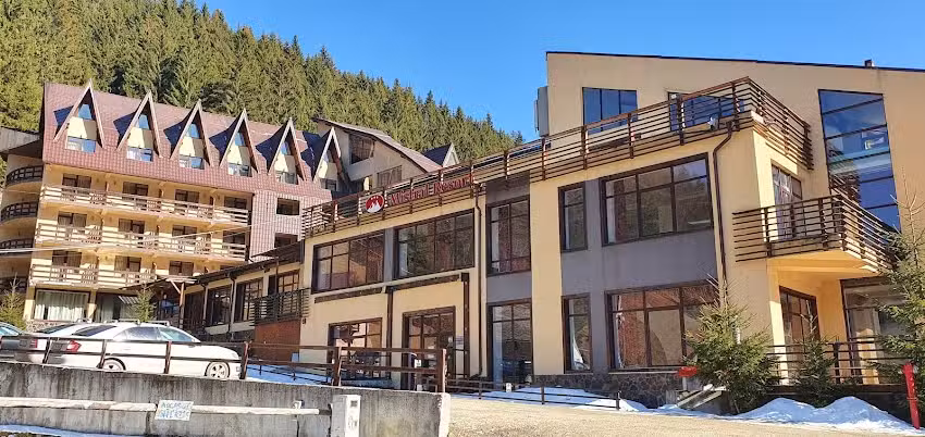 Хотел Мистрал Моечу