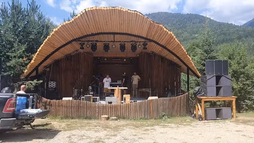 НовоСтаро Село