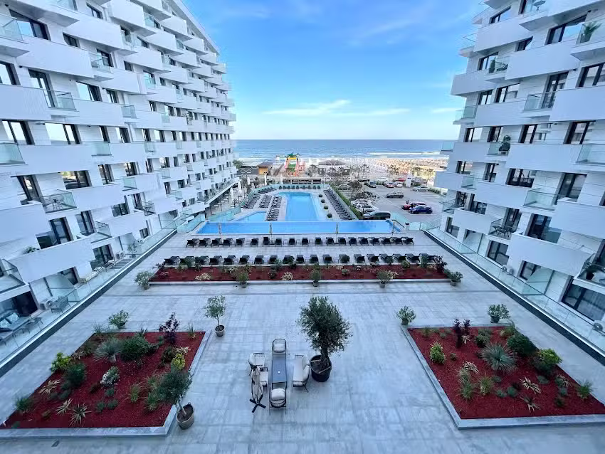 NOVSEE infinity Pool&SPA