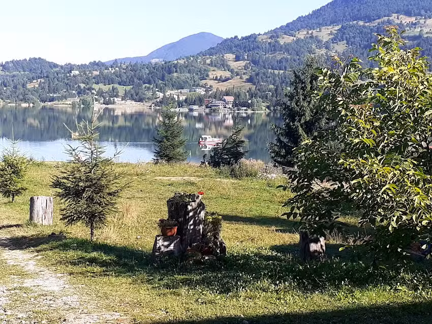 Oglinda Lacului