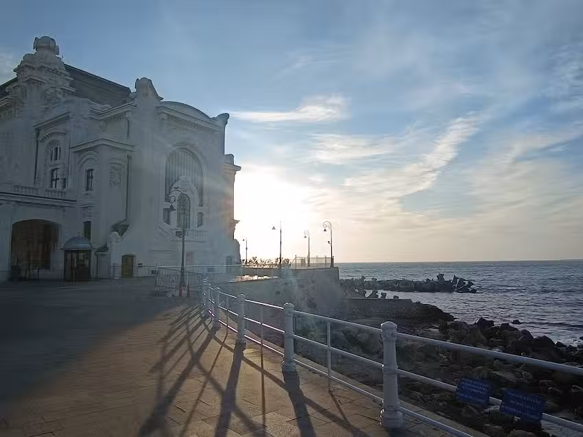 Peninsula-Casino, Dalvi